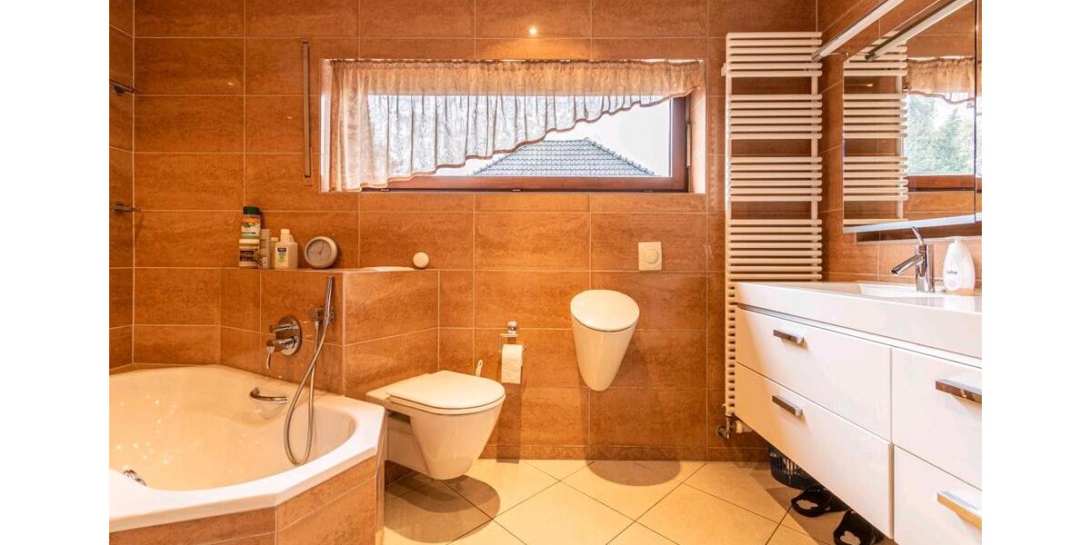 Einfamilienhaus Stuhr - 14 Zimmer, 361 m&sup2;, 989.999&euro; | Angebot:27201446