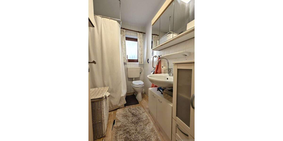 Mehrfamilienhaus, Wohnhaus Bremen Burg-Grambke - 6 Zimmer, 150 m&sup2;, 295.000&euro; | Angebot:25821544