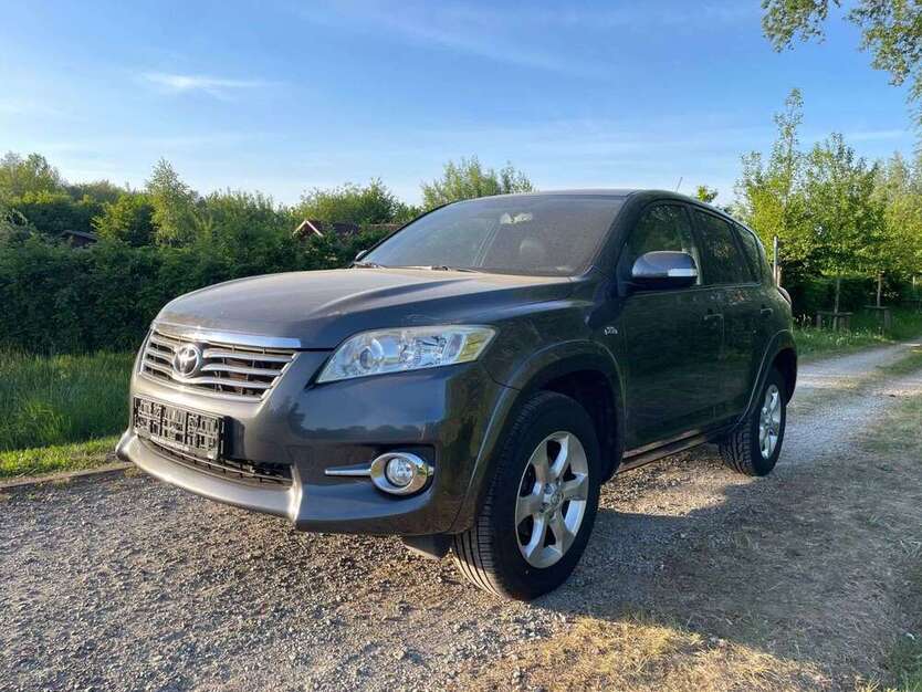 RAV 4