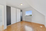 DHH für 4 Personen + EBK + Balkon mit Fernsicht + Carport + 2 Stellplätze auf modernem Stand