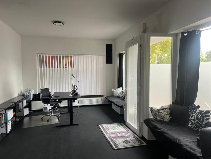 BüroPraxis an frequentierter Straße (nähe Überseestadt) zimmer