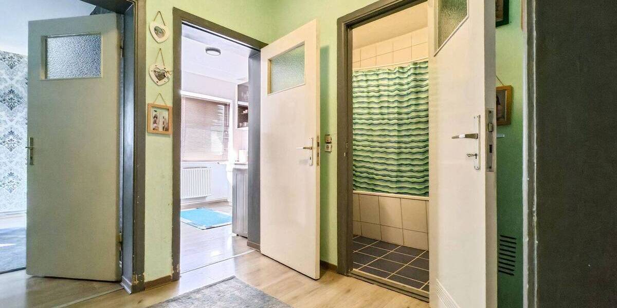 Mehrfamilienhaus, Wohnhaus Bremen Lesum - 9 Zimmer, 154 m&sup2;, 295.000&euro; | Angebot:26081145