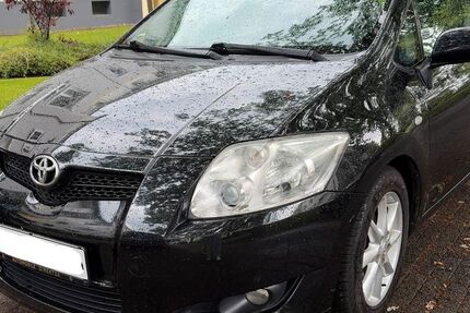 Toyota Auris 146.000 km 4.800 &euro; Bremen 28779