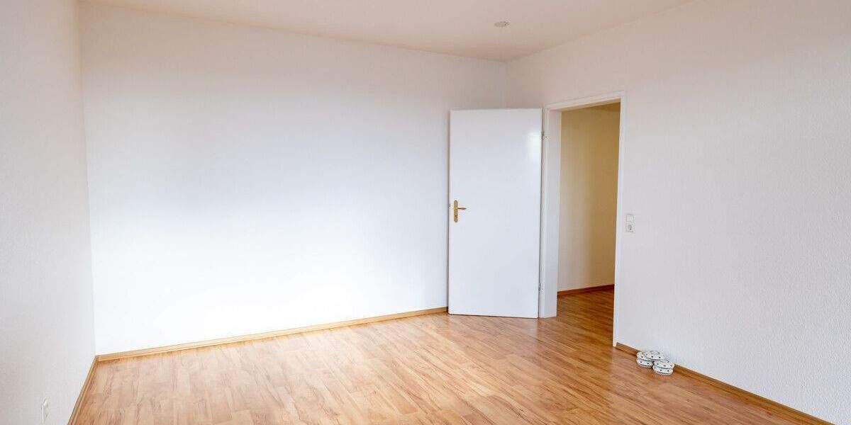 Etagenwohnung Delmenhorst Deichhorst - 2 Zimmer, 74 m&sup2;, 84.000&euro; | Angebot:25228449