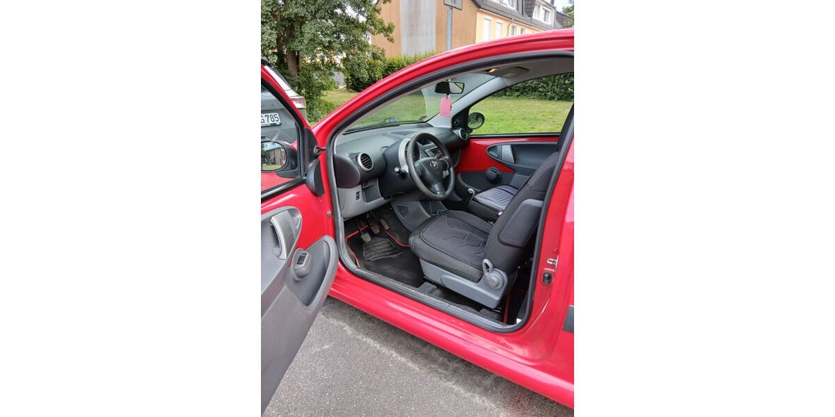 Toyota Aygo (X) 115.000 km 2.500 &euro; Bremen 28259