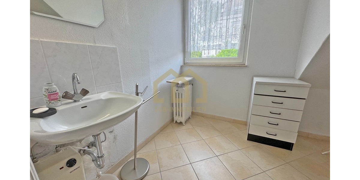 Einmalige Chance in Schwachhausen: Traumhaftes Stadthaus mit Sonnengarten–Potenzial zur echten Perle - Reihenhaus Bremen Schwachhausen | Angebot:27323387