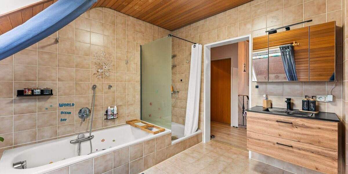 Einfamilienhaus Berne Campe - 5 Zimmer, 155 m&sup2;, 309.000&euro; | Angebot:25734997