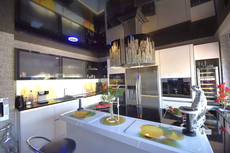 Urlaubsfeeling jeden Tag – Modernes Einfamilienhaus mit Pool, Whirlpool & PV-Anlage - Einfamilienhaus Syke Syke | Angebot:27090927