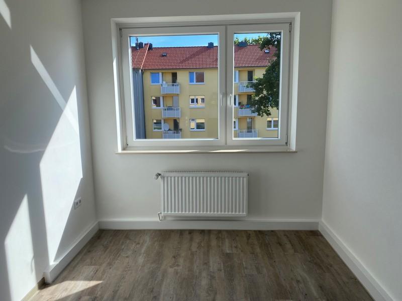 Renovierte 3-Zimmer-Wohnung mit Balkon zimmer