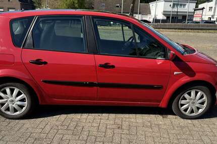 Renault Scenic 173.242 km 1.999 &euro; Delmenhorst 27753