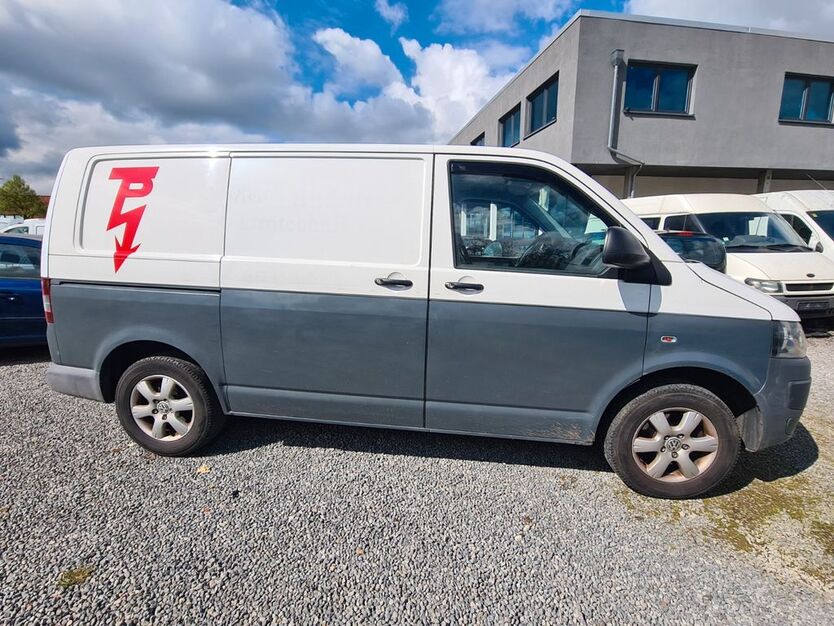 VW T5 Transporter 200.000 km 5.000 € Achim 28832
