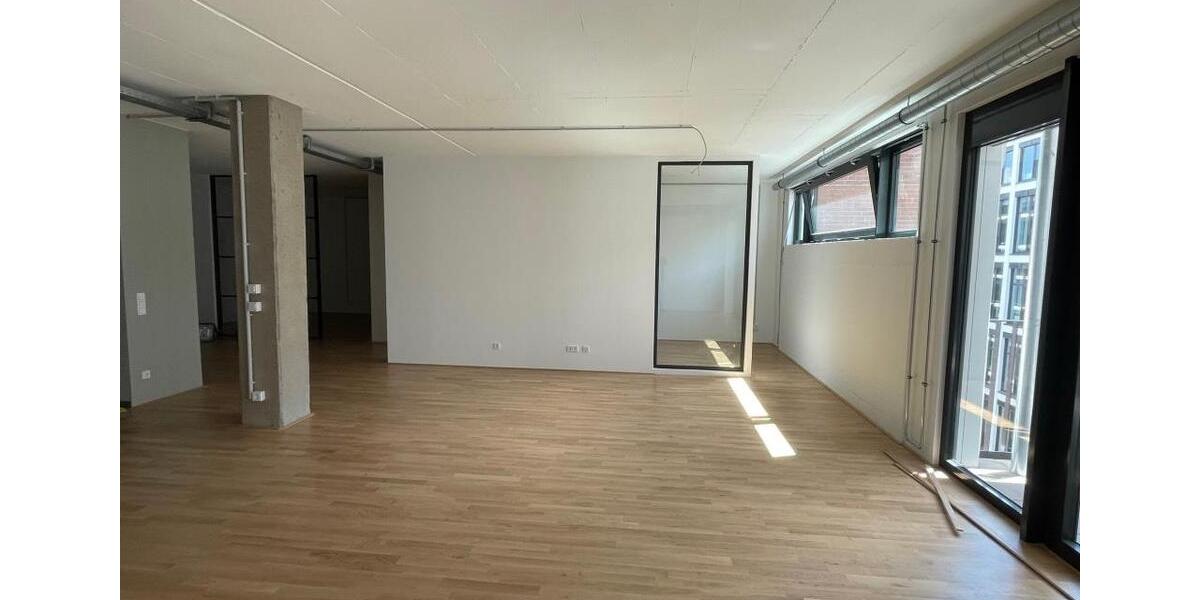 Etagenwohnung Bremen Häfen - 3 Zimmer, 150 m&sup2;, 1.499&euro; | Angebot:15830650