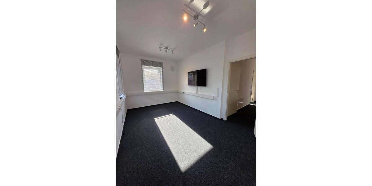 Gewerbeobjekt Ganderkesee Bookholzberg - 2 Zimmer, 69 m&sup2;, 590&euro; | Angebot:26595034