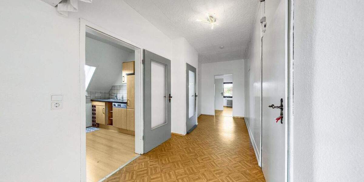 Mehrfamilienhaus, Wohnhaus Ganderkesee - 9 Zimmer, 210 m&sup2;, 399.000&euro; | Angebot:25693011