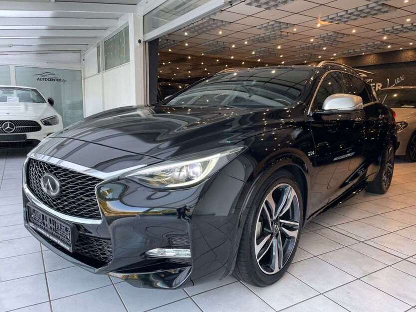 INFINITI Q30 106.000 km 18.499 € Bremen 28201