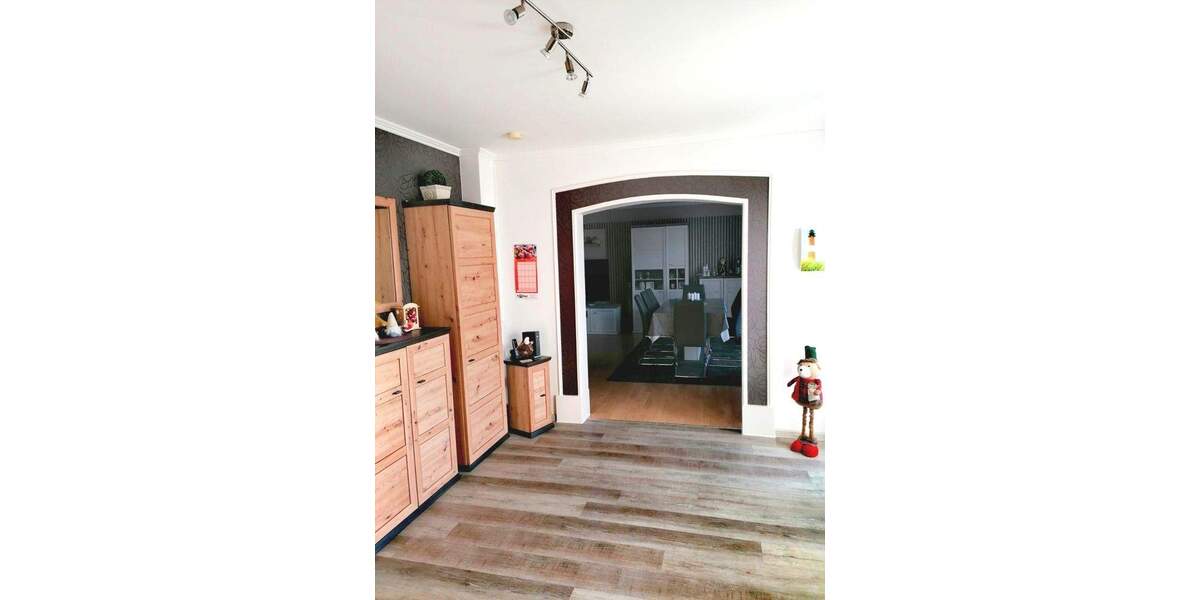 Mehrfamilienhaus, Wohnhaus Elsfleth - 8 Zimmer, 274 m&sup2;, 460.000&euro; | Angebot:25669816