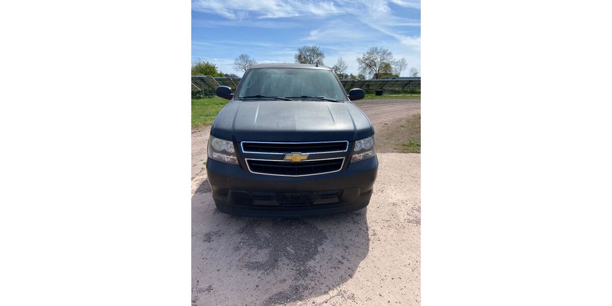 Chevrolet Tahoe 334.000 km 13.500 &euro; Schwarme 27327
