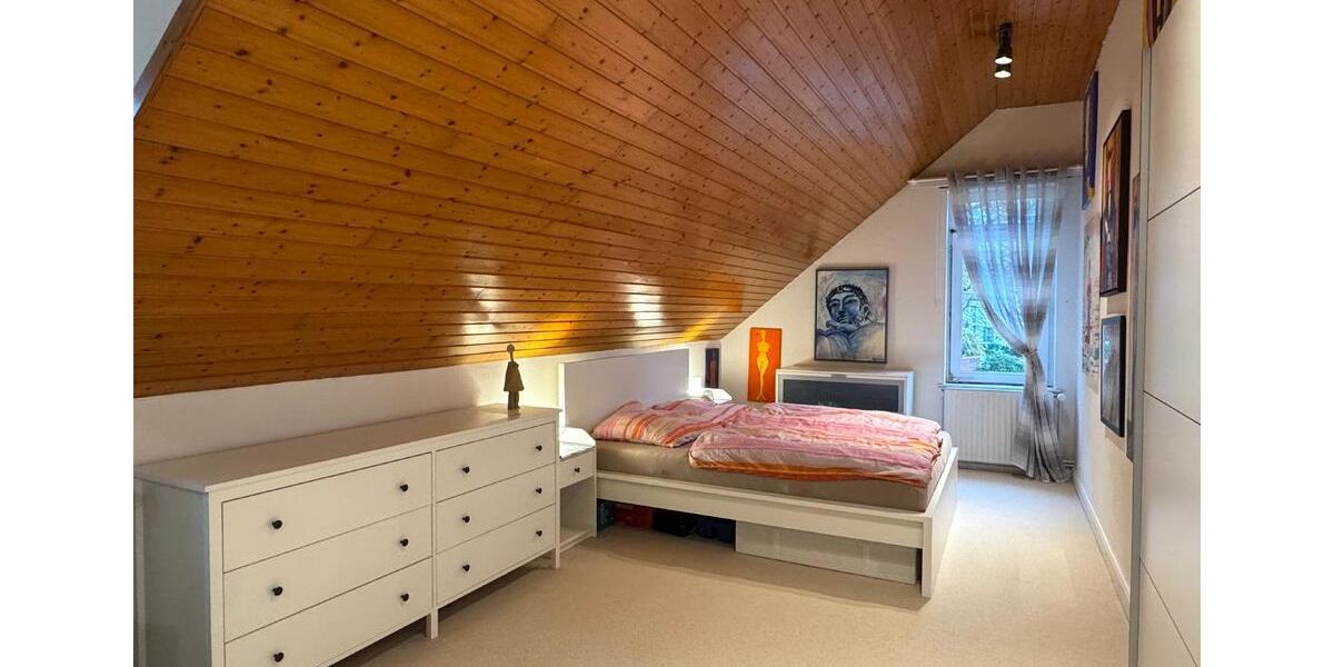 Einfamilienhaus Bremen Oberneuland - 9 Zimmer, 212 m&sup2;, 595.000&euro; | Angebot:26897781