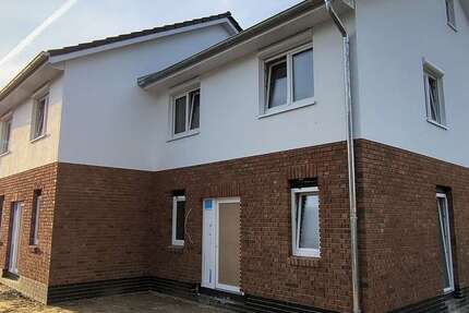 Haus Harpstedt - 5 Zimmer, 99 m&sup2;, 1.290&euro; | Angebot:26463946