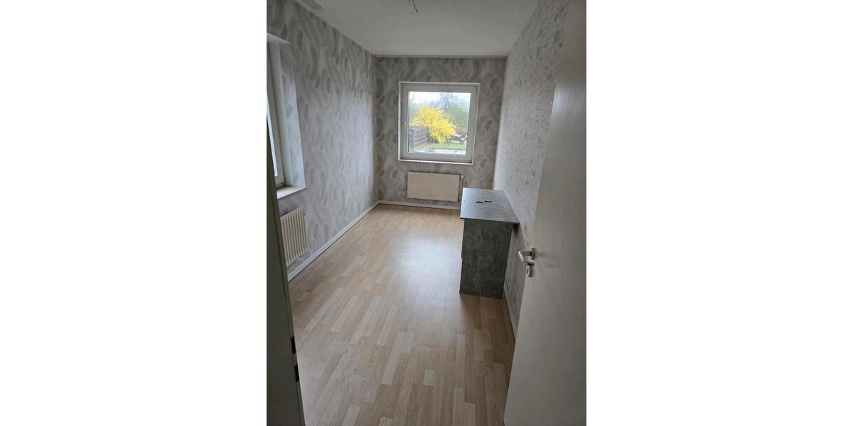 Mehrfamilienhaus, Wohnhaus Delmenhorst Bungerhof - 3 Zimmer, 72 m&sup2;, 180.000&euro; | Angebot:25929846