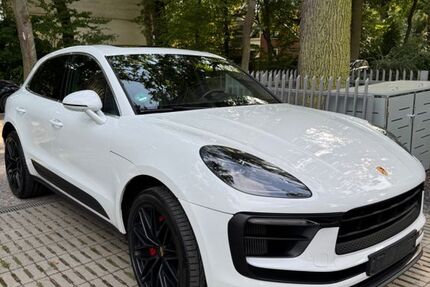 Porsche Macan 56.500 km 65.900 € Bremen 28207