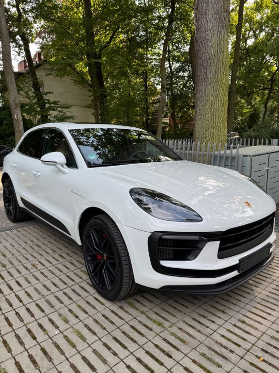 Porsche Macan 56.500 km 65.900 € Bremen 28207