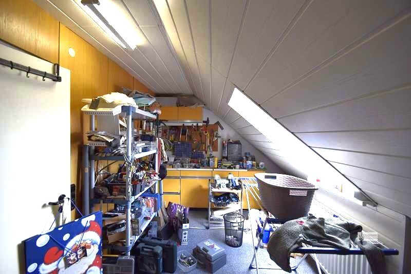 Solides Reihenmittelhaus Ideal für Familie mit 4 Personen auch für Home Office +EBK +Garage +Garten - Reihenhaus Bremen Neustadt | Angebot:26560638