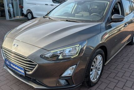 Ford Focus 104.930 km 12.490 &euro; Hude 27798