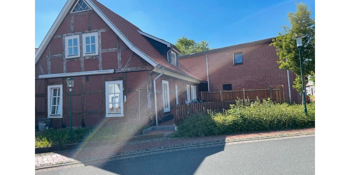 Einfamilienhaus Bassum - 8 Zimmer, 225 m&sup2;, 369.000&euro; | Angebot:26930209