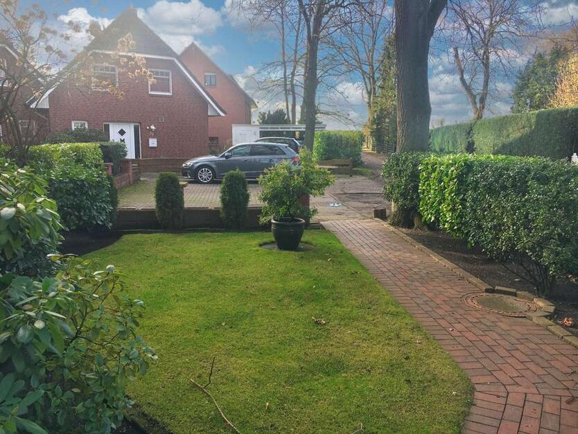 Doppelhaushälfte zu vermieten - mit Garten, Gartenhaus und PKW-Stellplatz