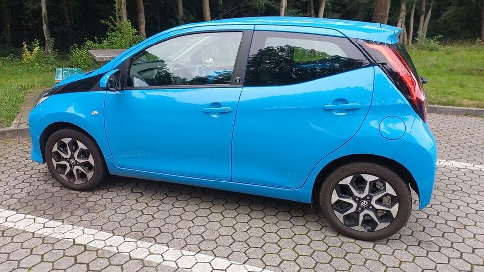 Aygo (X)
