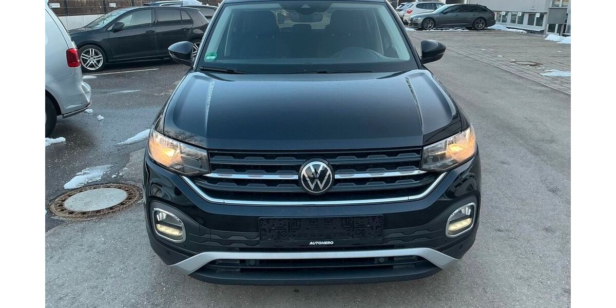 VW T-Cross 42.054 km 8.900 &euro; Bremen Sankt Magnus 28717