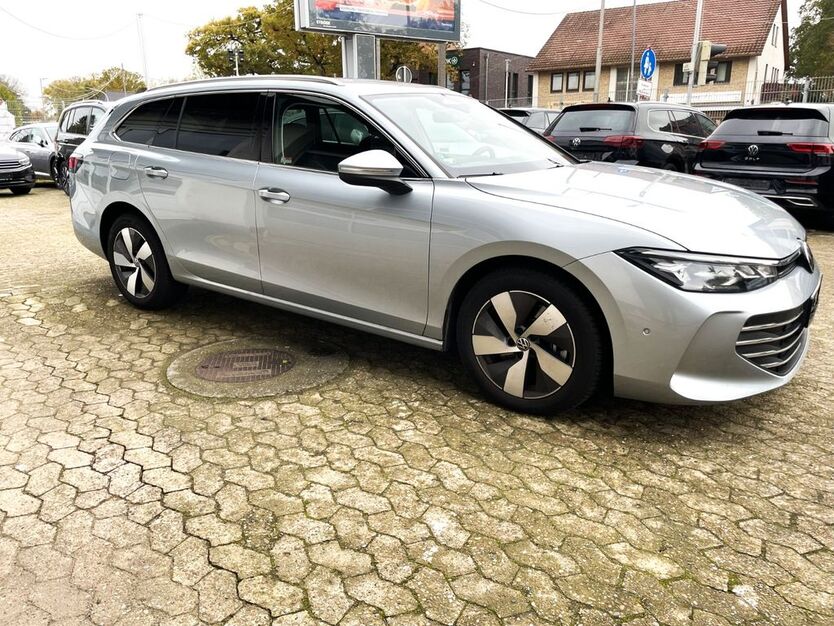 VW Passat Variant 22.800 km 38.500 € Bremen 28259