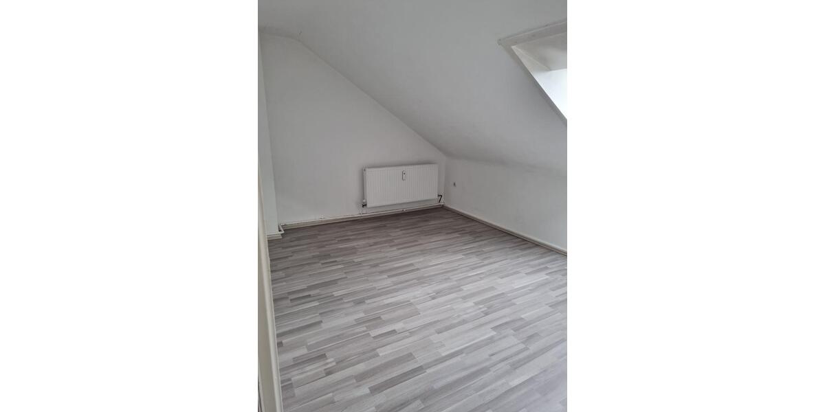 Etagenwohnung Bremen Walle - 3 Zimmer, 98 m&sup2;, 980&euro; | Angebot:25449522