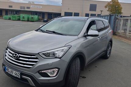 Hyundai Grand Santa Fe