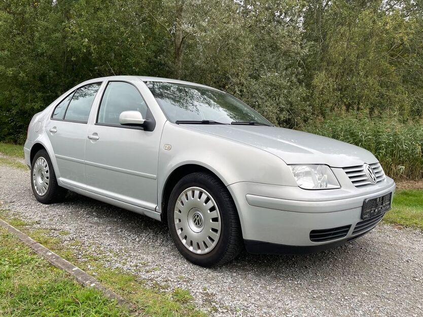 VW Bora 136.000 km 2.390 € Bremen 28197