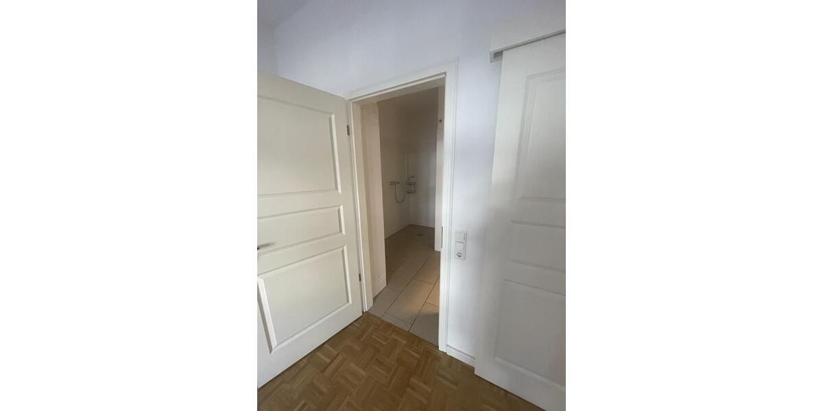 Etagenwohnung Bremen Gröpelingen - 3 Zimmer, 95 m&sup2;, 1.190&euro; | Angebot:23843427