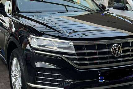 VW Touareg 87.400 km 35.900 € Harpstedt 27243