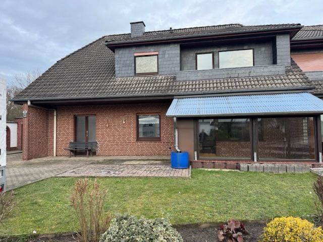 Dachgeschoßwohnung Ganderkesee - 4 Zimmer, 114 m&sup2;, 1.150&euro; | Angebot:25087721