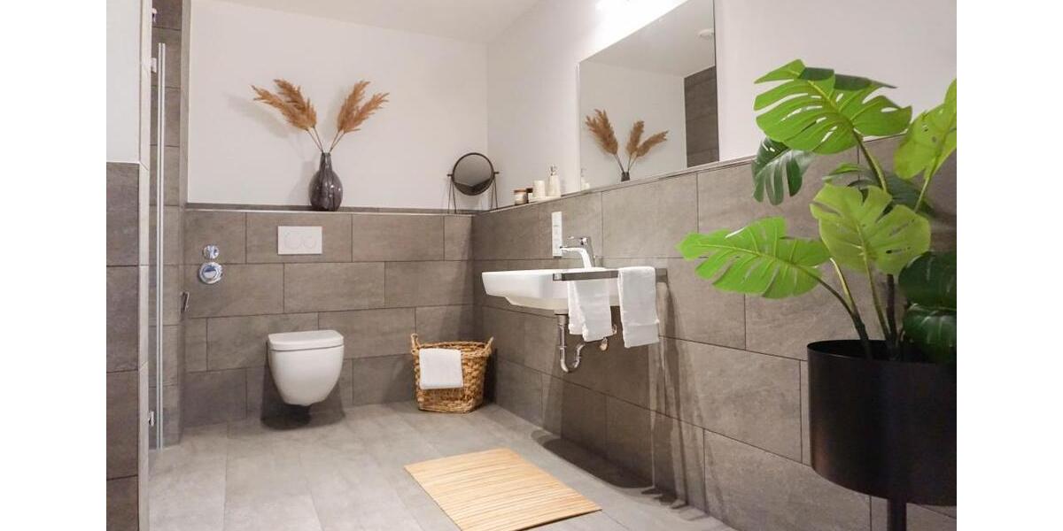 Etagenwohnung Bremen Häfen - 2 Zimmer, 101 m&sup2;, 1.189&euro; | Angebot:23705581