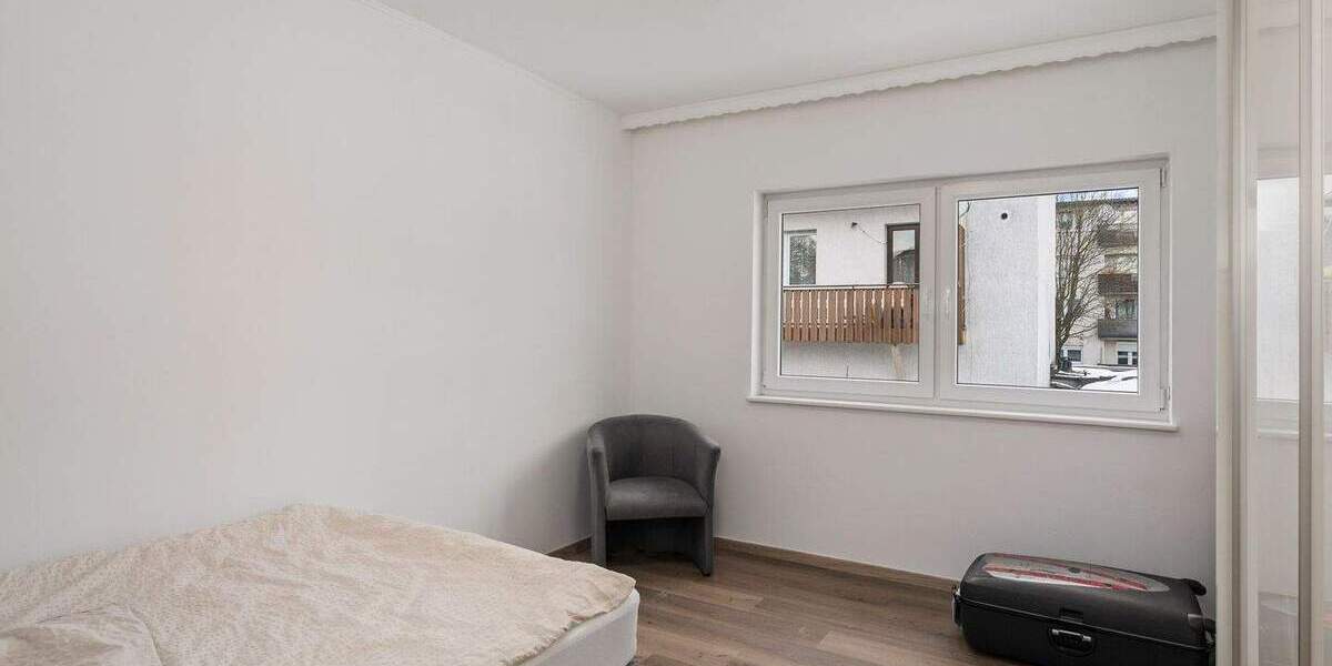 Mehrfamilienhaus, Wohnhaus Bremen Gröpelingen - 8 Zimmer, 339 m&sup2;, 649.000&euro; | Angebot:25770428