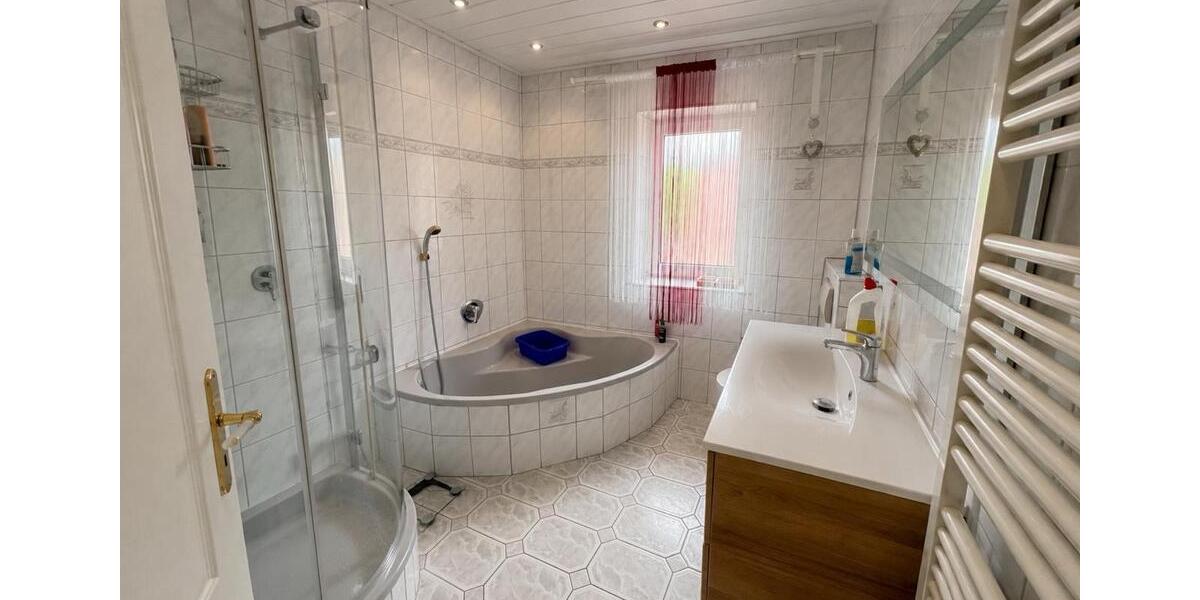 Mehrfamilienhaus, Wohnhaus Bassum - 6 Zimmer, 165 m&sup2;, 555.555&euro; | Angebot:26764545
