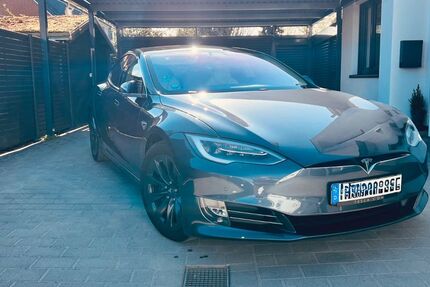 Tesla Model S 153.000 km 23.900 &euro; Bremen 28357