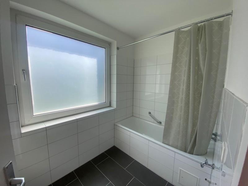 Renovierte 3-Zimmer-Wohnung mit Einbauküche 3 zimmer