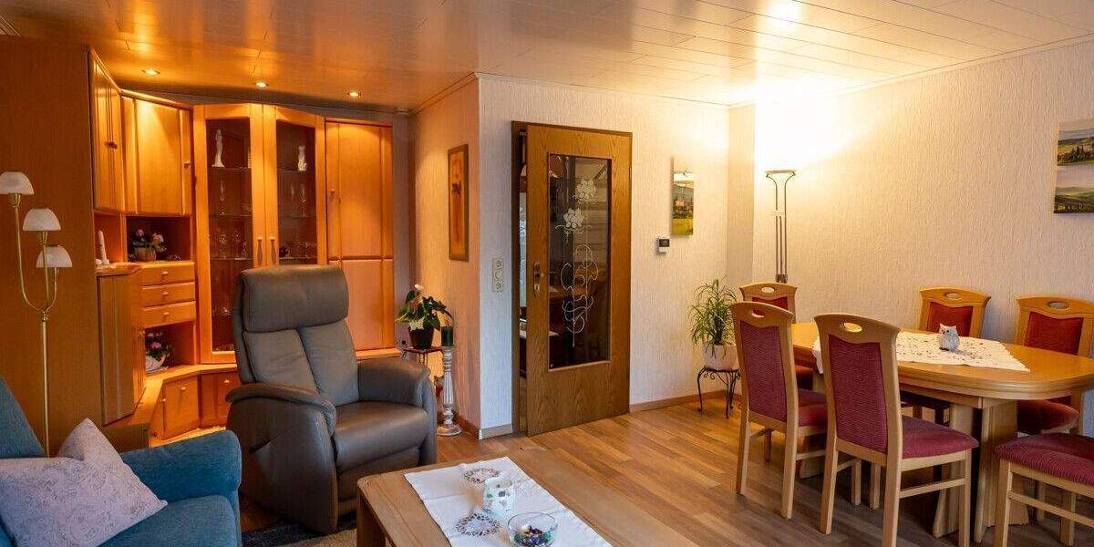 Reihenmittelhaus Delmenhorst Hasport/Annenheide - 5 Zimmer, 112 m&sup2;, 256.000&euro; | Angebot:25737690