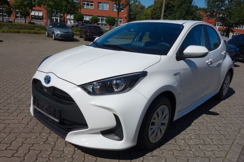 Yaris