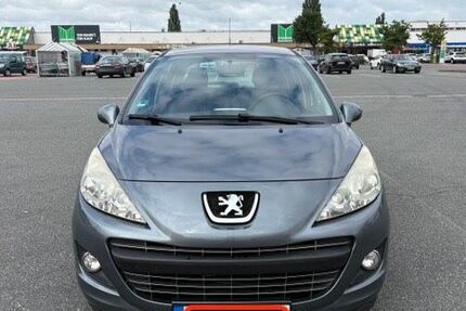 Peugeot 207 116.000 km 1.800 &euro; Bremen 28211