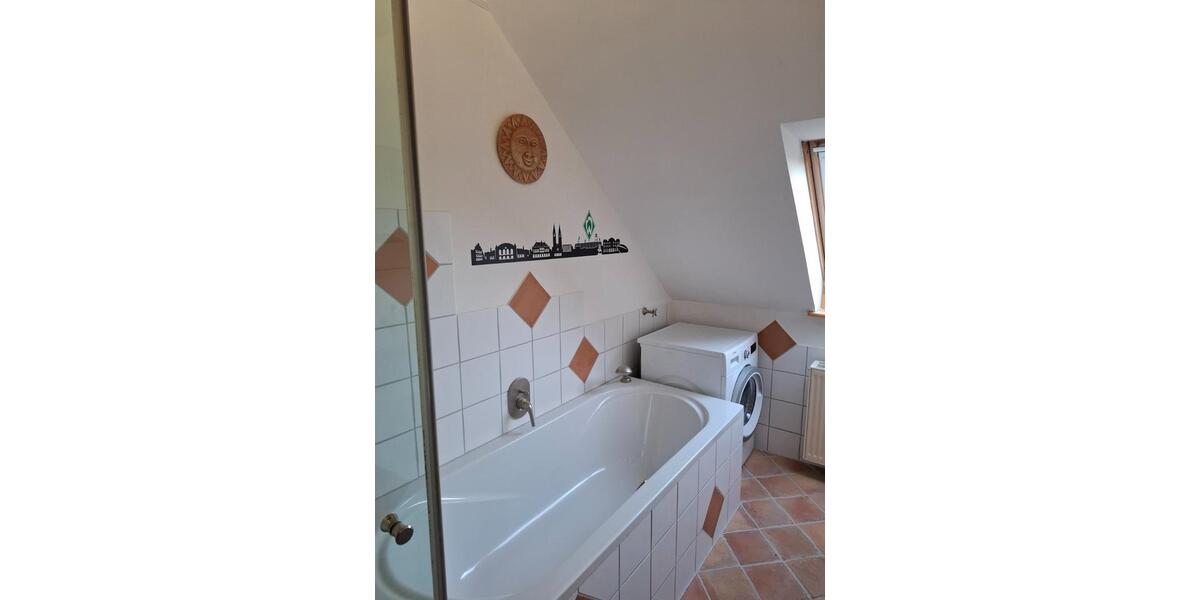 Dachgeschoßwohnung Weyhe - 3 Zimmer, 75 m&sup2;, 268.000&euro; | Angebot:24523896