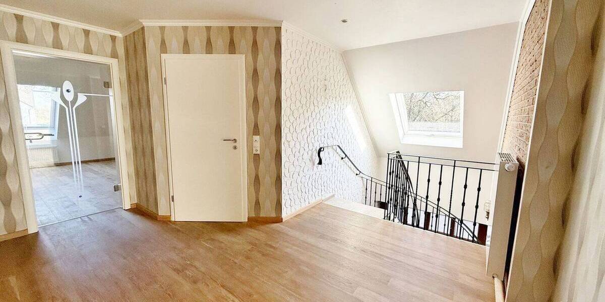 Einfamilienhaus Stuhr Brinkum - 5 Zimmer, 250 m&sup2;, 649.000&euro; | Angebot:26189530