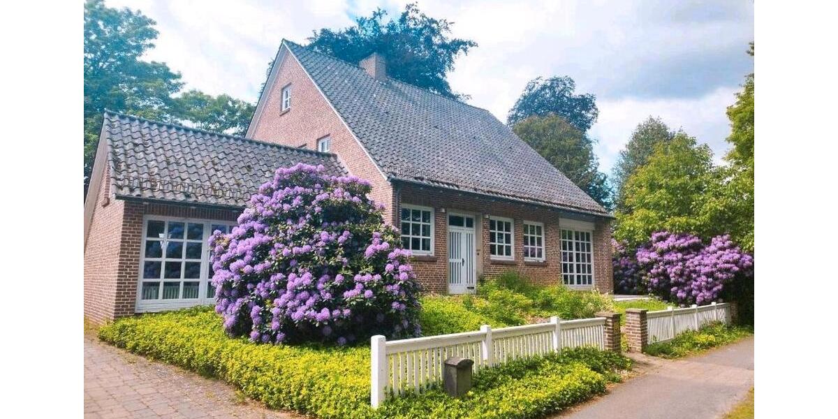 Einfamilienhaus Bremen Oberneuland - 10 Zimmer, 260 m&sup2;, 899.900&euro; | Angebot:26903832
